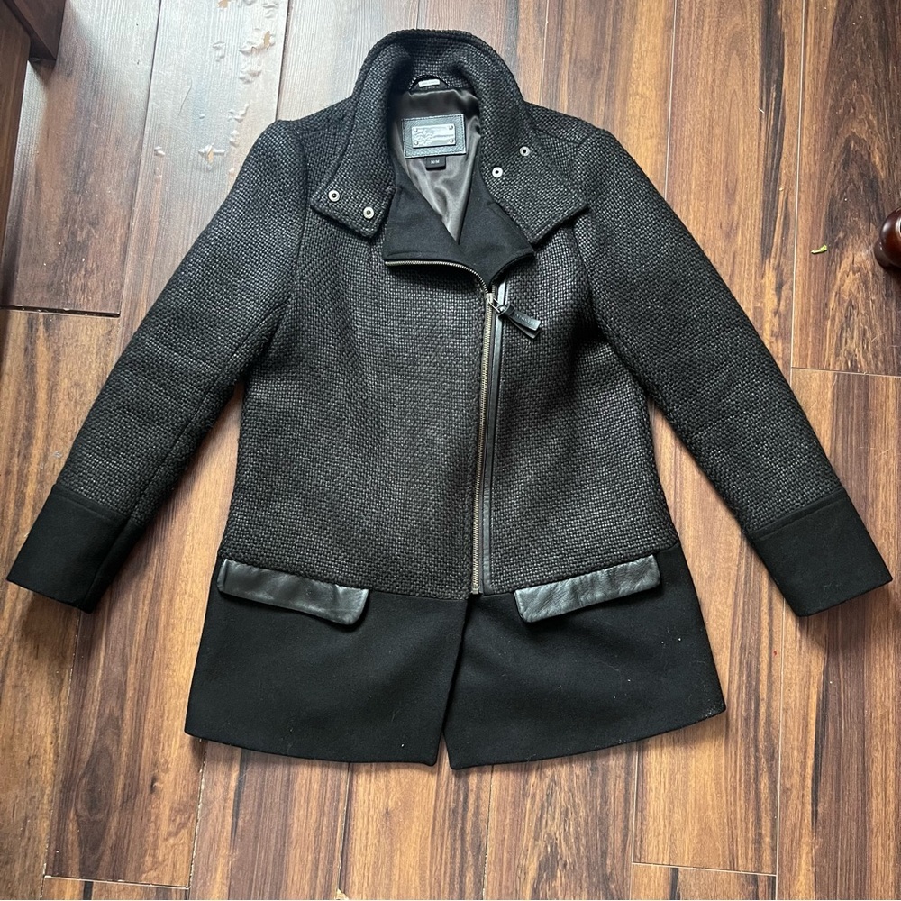 Mackage Luxury Wool and cashmere blend Asymmetrical Zip – Leather Trim – Size M - Picture 15 of 16